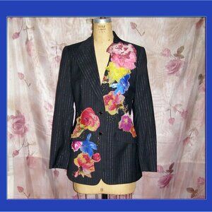 RARE size 46 US 10 Dolce & Gabbana Blazer with Floral Applique